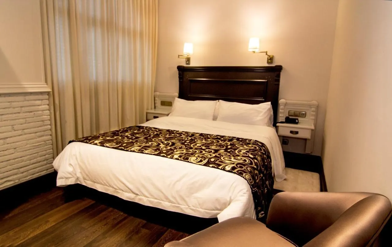 Hotel Avent Verahotel
